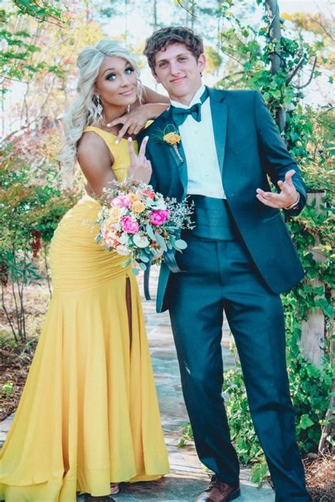 Cute Matching Navy Yellow Prom Couples Prom Outfit Ideas For Couples