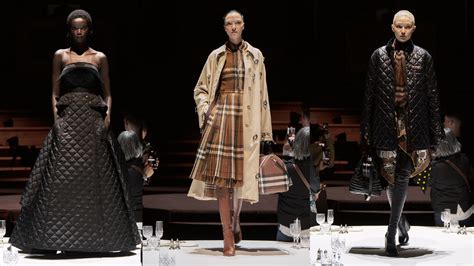 Burberry Explores Belonging And Boundaries In Aw22 Show Theindustry