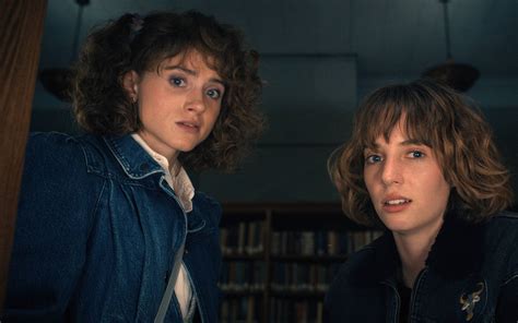 „stranger Things“ Star Natalia Dyer Ist Glücklich über Perücke