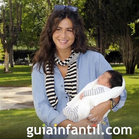 Nuria Roca Y Su Bebé Olivia