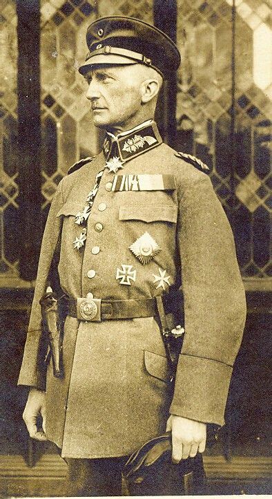 Decker of kentwood, mi, passed away sunday, march 7, 2021. General der Artillerie Siegfried von la Chevallerie (07 ...