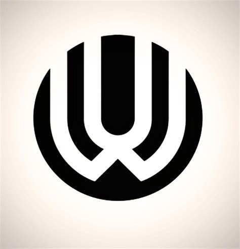 Doujin music | 同人音楽 8 янв 2015 в 18:38. UVERworld logo | Uverworld ロゴ、バンドロゴ、ロゴ