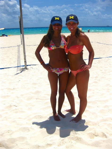 Touch The Banner Attractive Michigan Girls Of The Week On The Beach