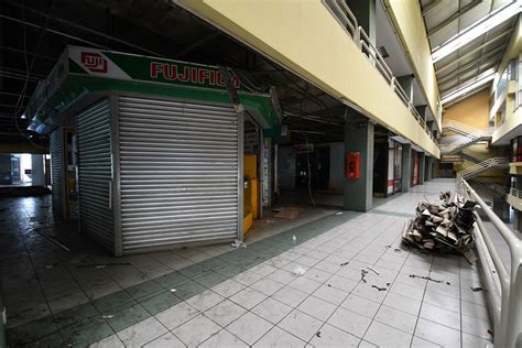 It comprises one major line which branches out into two sublines. So long, farewell: Ampang Park shuts down | EdgeProp.my