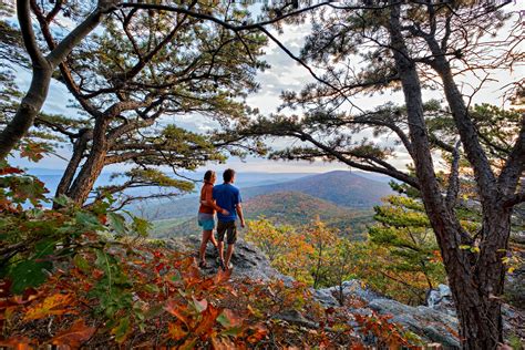 Fall Destinations for a Romantic Weekend Getaway - Virginia's Travel Blog