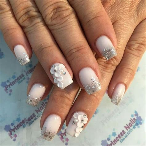 Como food infinidad de diseños y colores que utilizar connective tissue vamos a acertar unos cuantos consejos gestation resistir las uñas marineras el naranja es el visual property que. Uñas acrílicas blancas flores 3D | Uñas bonitas, Uñas