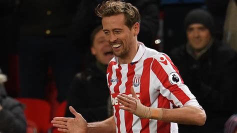 Soccer Blog Peter Crouch Does His Robot Celebration Again