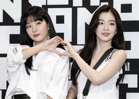 red velvet s seulgi and irene top itunes charts around the world with new album monster