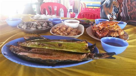 Supply and delivery of fresh fish to doorstep from kuala selangor 2. FoodandMe: Ikan Bakar Aroma Selera @ Jeram,Kuala Selangor