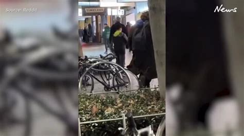 shocking footage captures knife wielding man on swanston st in melbourne s cbd daily telegraph