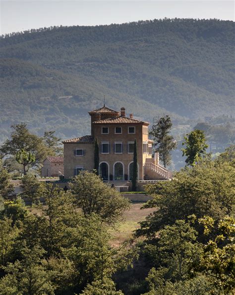 Castello Di Reschio Umbria Italy The Cool Hunter Journal