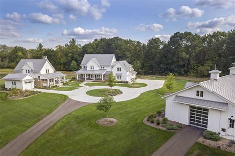 Gorgeous Farmhouse Estate Unites With Nature In The Michigan