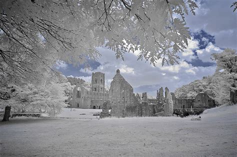 Fountains Abbey Yorkshire Gkbgraphics