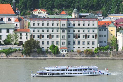 Passau Leopoldinum Foto And Bild Architektur Deutschland Europe Bilder Auf Fotocommunity