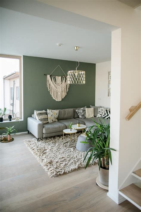 30+ wohnzimmer akzent wandfarben ideen lassen sie sich bei haus ideen inspirieren. Wohnzimmer mit grüner Wandfarbe | Wandfarbe wohnzimmer ...