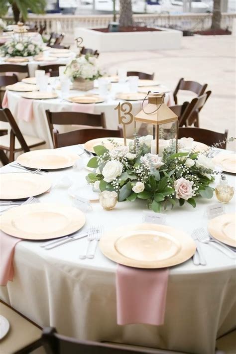 Simple Centerpieces Are Perfect For Round Tables Weddinginspo Simple Wedding Centerpieces