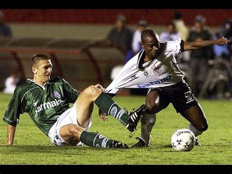 Corinthians e palmeiras ficarão, enfim, frente a frente em clássico válido pela décima rodada do. Palmeiras 2 x 0 Corinthians - Libertadores 1999 - YouTube