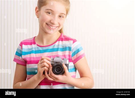 Camera Reporter Hi Res Stock Photography And Images Alamy
