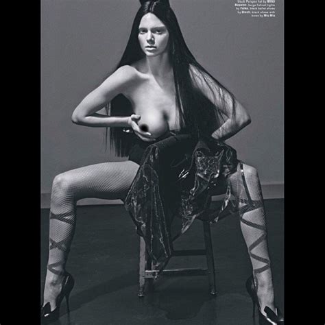 Kendall Jenner Topless 5 New Photos Thefappening