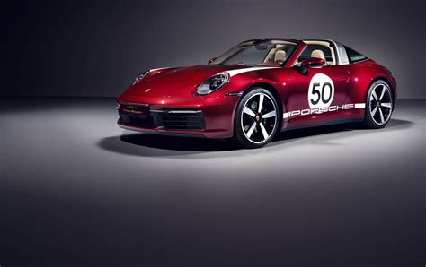Porsche Goes Retro With Its 911 Targa 4s Heritage Design Edition