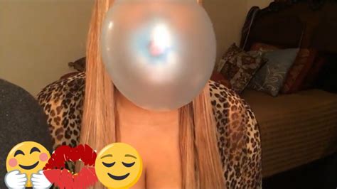 Asmr Big League Chew Gum Bubbles Popping And Cracking Sounds Youtube