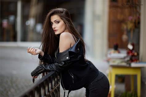Girl In Black Leather Jacket Looking At Viewer Wallpaper Hd Girls Wallpapers K Wallpapers