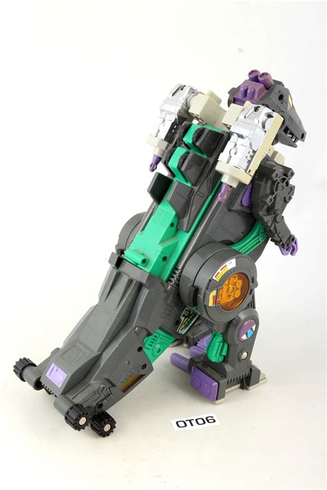 Complete Transformers G1 Trypticon Sku 324945