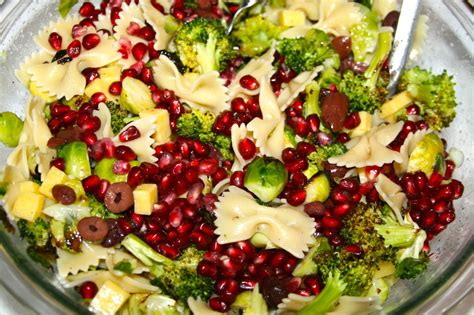 Get the recipe at chef de home. Christmas Pasta Salad - Cheeseslave