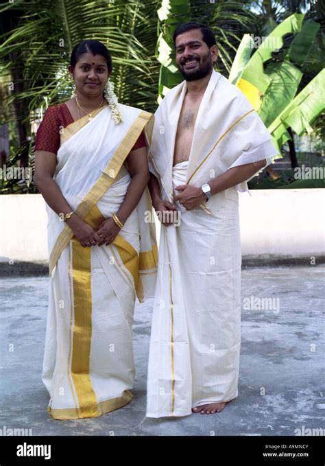 A Couple In Traditional Kerala Dress Stock Photo Alamy