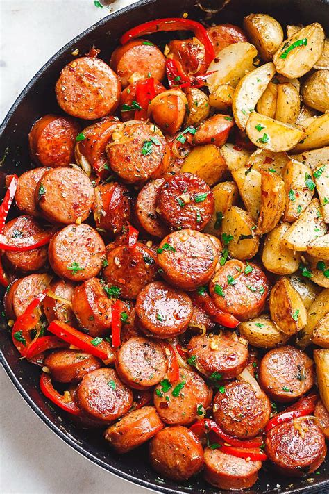 So lovelies, it's time to fire up the grill, pour a round of drinks, and turn on the music for a backyard bbq party! 20-Minute Smoked Sausage and Potato Skillet | Smoked ...