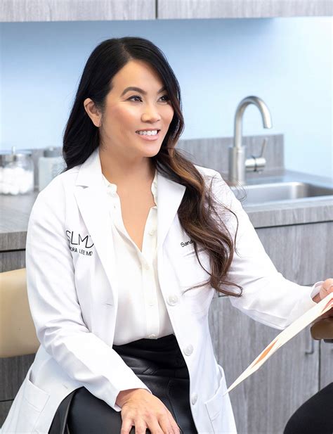 Mini Ep Skin Secrets With Dr Pimple Popper Forever