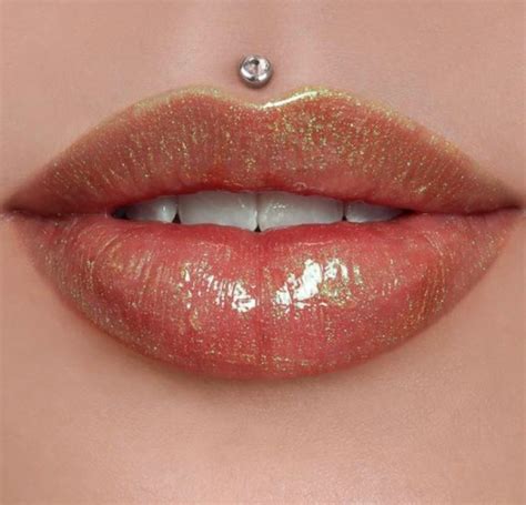 14 Lipglosses For Summer That Will Make Your Lips Kissable Society19