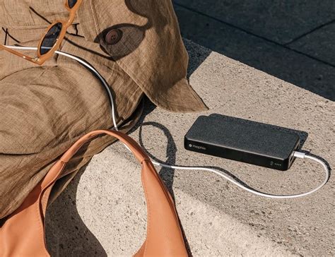 The Mophie Powerstation Xxl Has 20000 Mah Of Battery Power