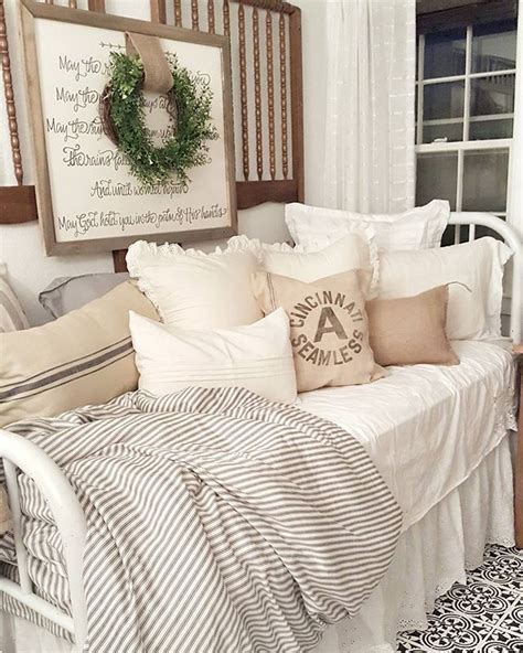 Rustic Daybed Bedding These Iron Daybed Come With Amazing Features