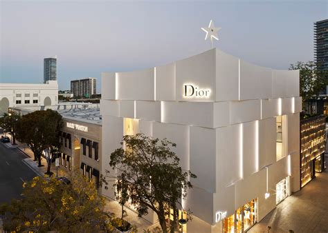 Dior Miami Opens In The Design District Alphabrand