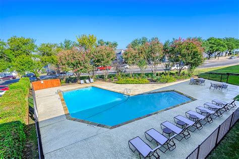Villas del Tesoro Apartments - 7963 Villa Cliff Dr | Dallas, TX for
