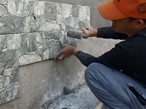 5 Cara Memasang Keramik Dinding Mudah Tidak Perlu Bantuan Tukang