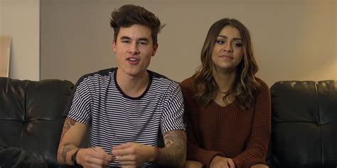 Youtube Exes Kian Lawley And Andrea Russett Kiss And Cuddle In New Videos