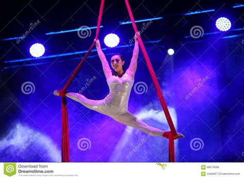 Acrobats From China National Circus Editorial Photo Image Of Pala