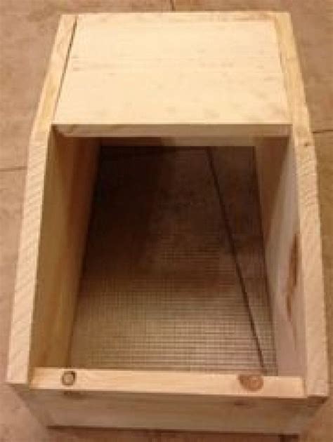 Nesting Box Instructional For Meat Rabbits Rabbit Nesting Box Rabbit Cages Rabbit Nest