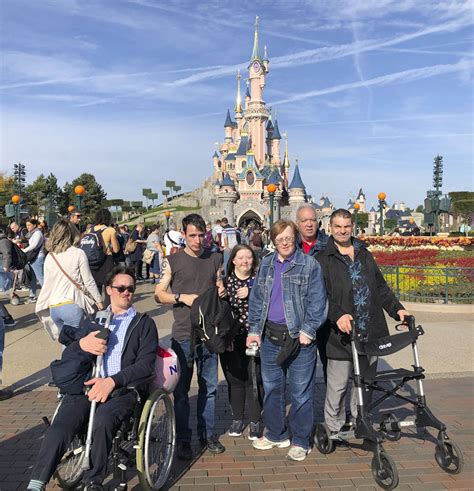Jollydays Supported Holidays Disneyland Paris With Dan Darren And Isobel