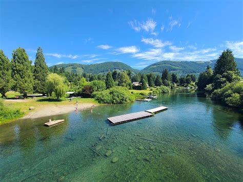Best Lakes On Vancouver Island
