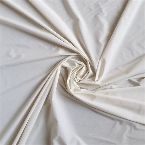 White Iridescent Retro Reflective Pl Woven Fabric Reflectivefabrics