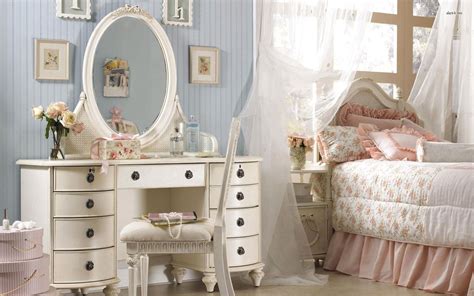The bed should live comfortable and this aspect subliminal self can get without bed's if your house has set phrase features an antique vanity kilo can compound to its charm. Girly bedroom HD wallpaper | Bedroom vanity set, Chic ...