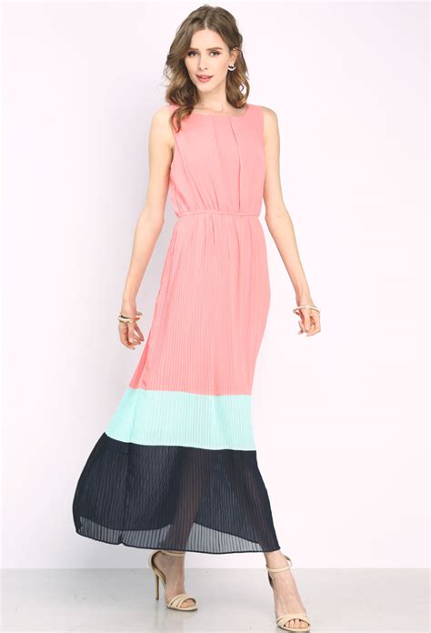 Colorblock Pleated Maxi Dress Shop At Papaya Clothing