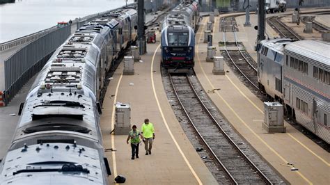 Amtrak Halts Long Distance Service Over Freight Rail Labor Dispute
