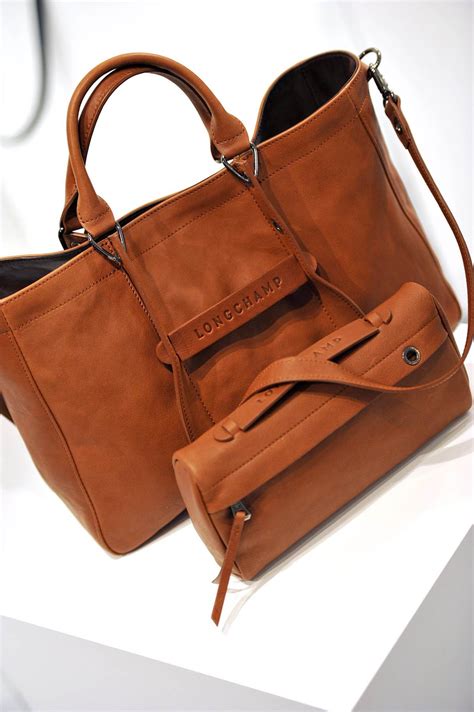 Latest Ladies Leather Handbags 2014 by Longchamp - XciteFun.net