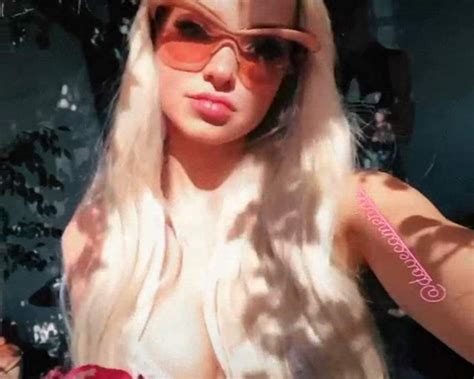 Dove Cameron Nude Leaked Snapchat Pics And Sex Tape