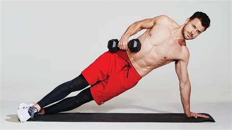 The Dumbbell Row Side Planks That Will Make Your Abs Sore As Hell