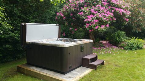 What Is The Best Hot Tub Base In 2023 6 Great Hot Tub Base Ideas Whatspa